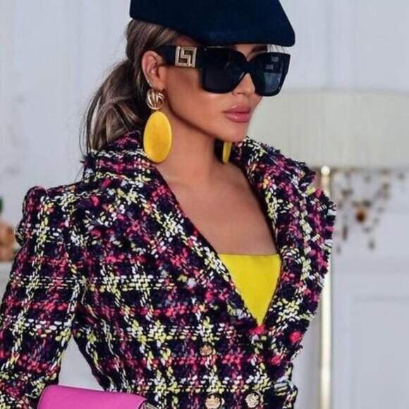 Versace VE4402 GB1/87 Square Sunglasses – Black/Dark Grey - Picture 10 of 11